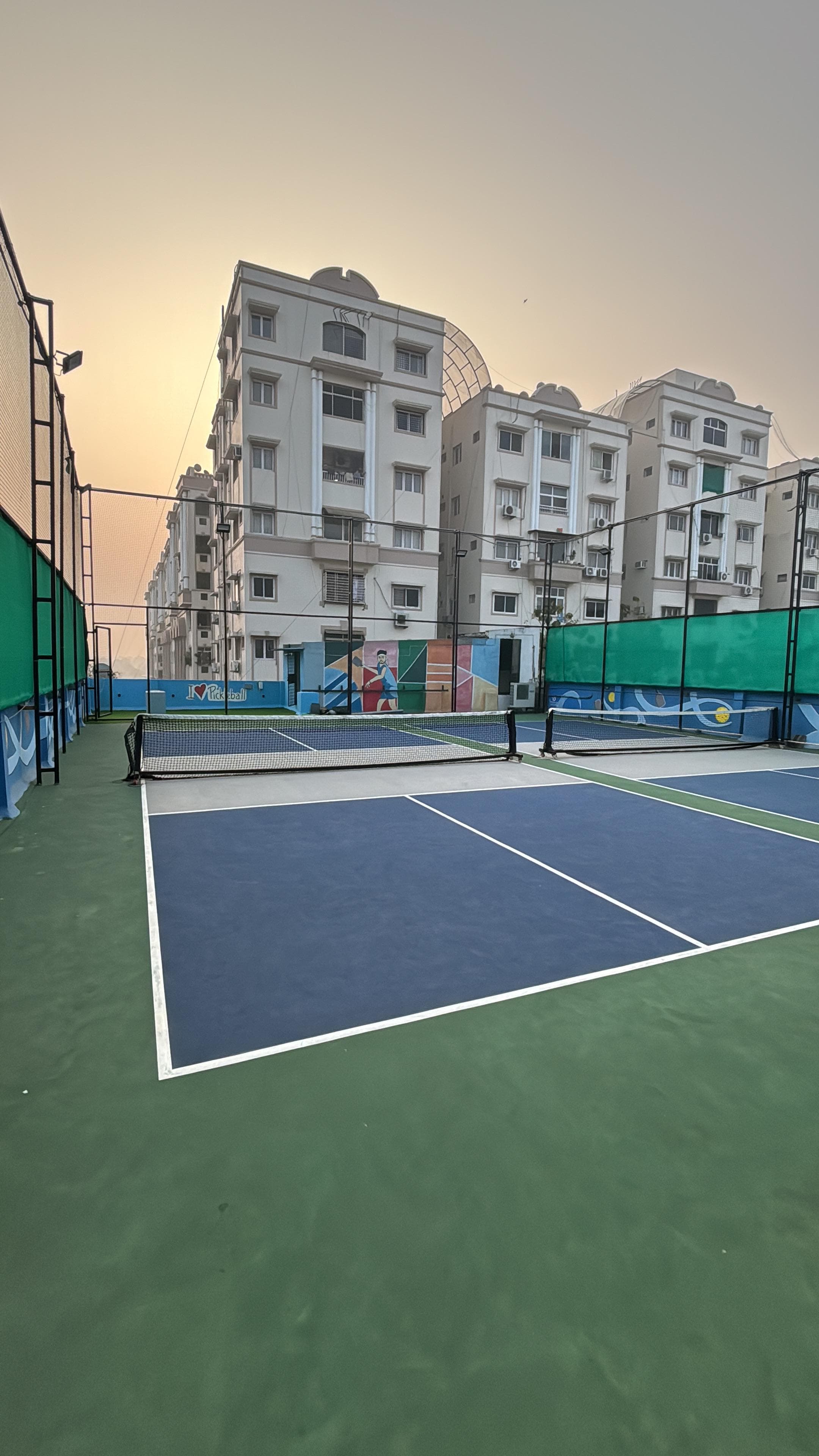 DINKRR court at dusk